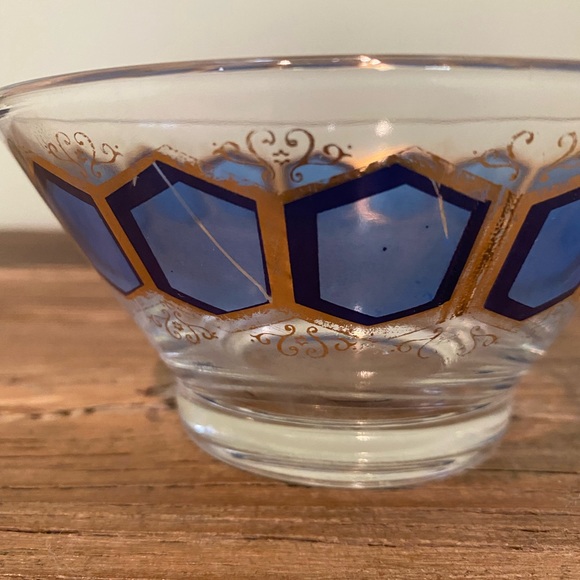Vintage Washington Pasinski Blue Hexagon Bowl 
One Bowl - Picture 5 of 11